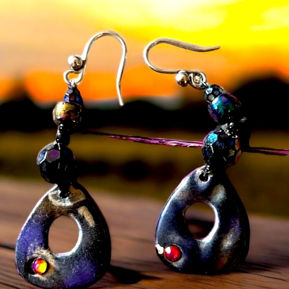 SET Chicos 3 Strand Necklace + Earrings